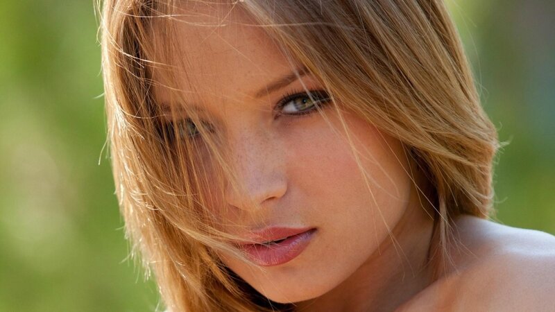 Woman with Blonde Hair — Natural, Afternoon, Photograph, Eyes, Outdoor, Green, Pink