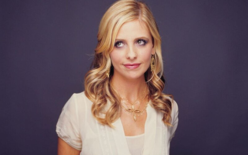 Woman with Blonde Hair — Neutral, Photograph, Blonde Hair, Gold Earrings