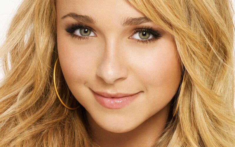 Woman with Blonde Hair — Neutral, Photograph, Gold Hoop Earrings, Green Eyes, Makeup, Brown, Pink