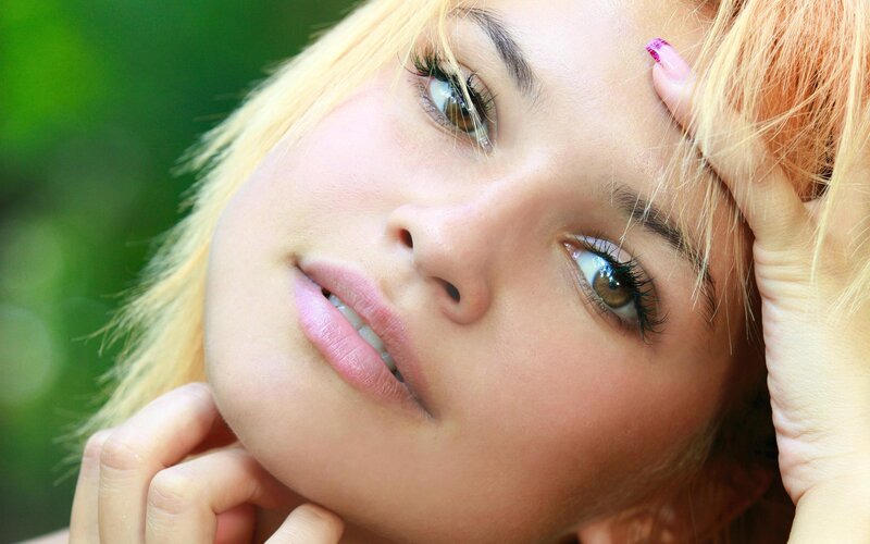 woman with blonde hair outdoors