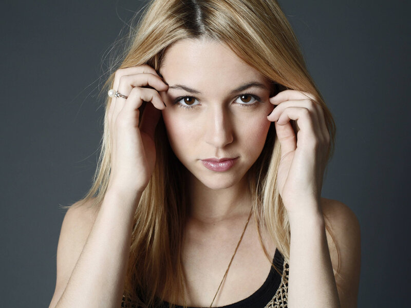 woman with blonde hair posing