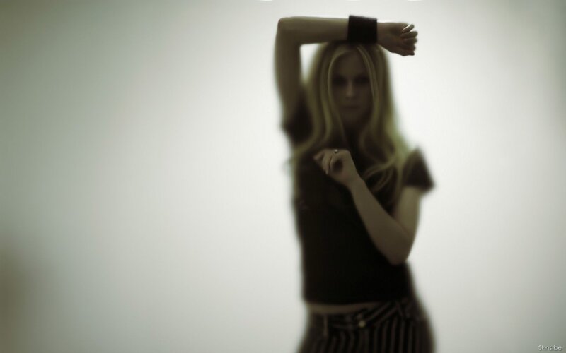 woman with blonde hair posing