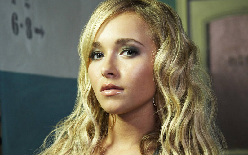 Woman with Blonde Hair — Serious, Photograph, Blonde Hair, Green Eyes