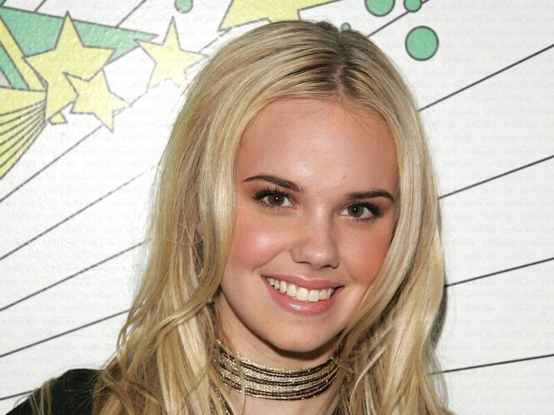 Woman with Blonde Hair — Smiling, Photograph, Necklace