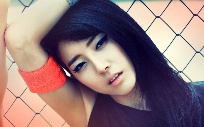 woman with blue eyeliner