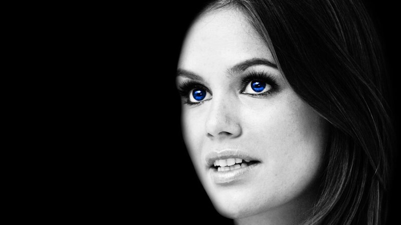 woman with blue eyes