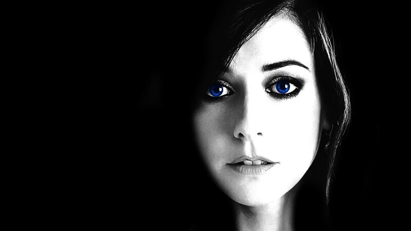 woman with blue eyes
