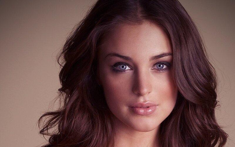 woman with blue eyes