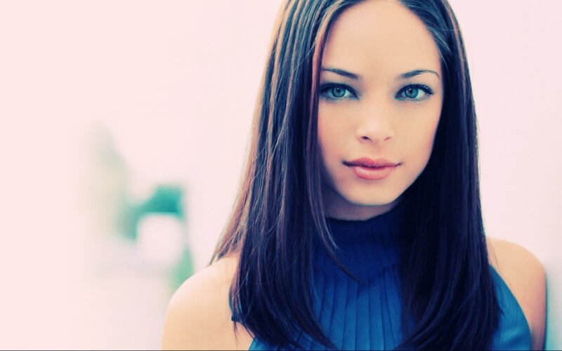 woman with blue eyes