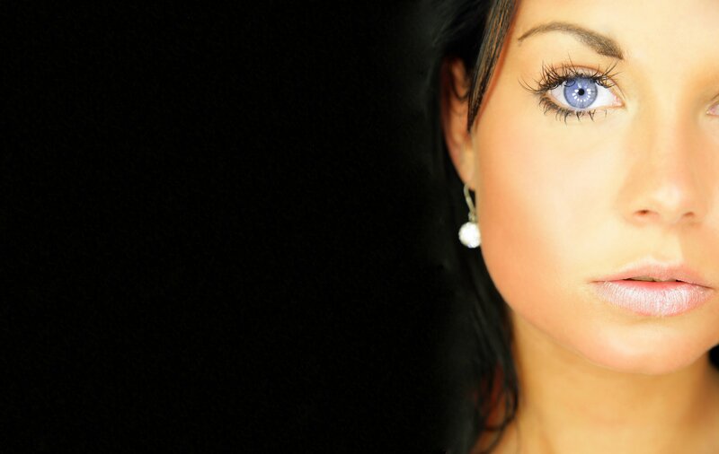woman with blue eyes