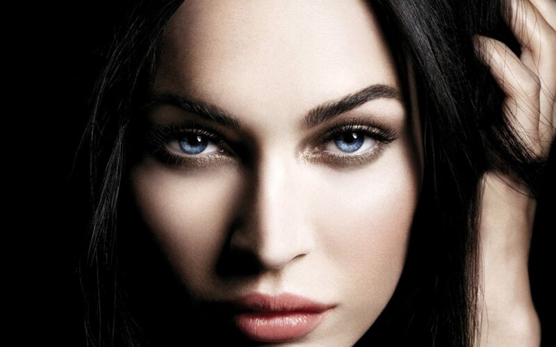 woman with blue eyes