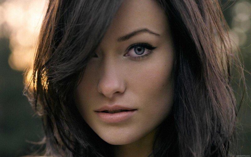 woman with blue eyes