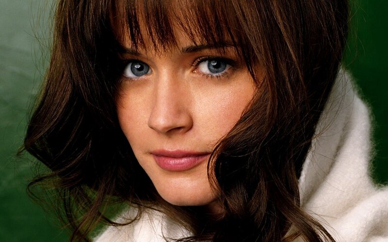 woman with blue eyes