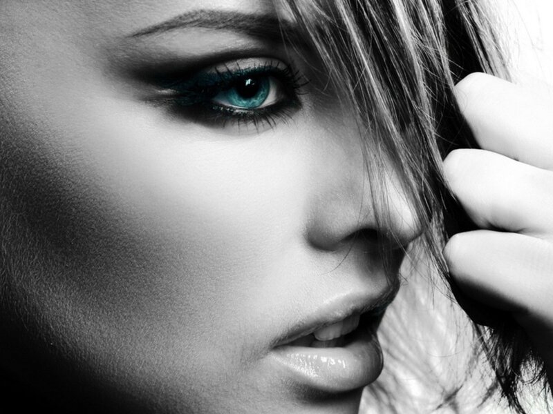 woman with blue eyes