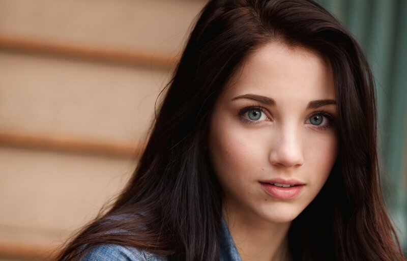 woman with blue eyes