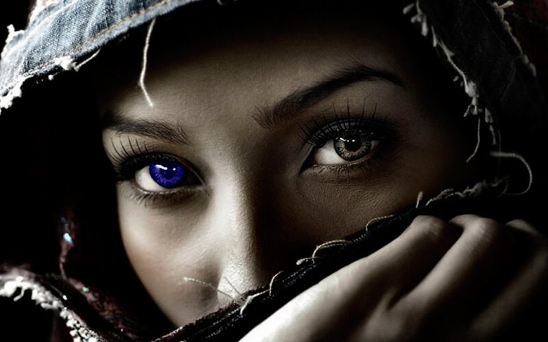 woman with blue eyes