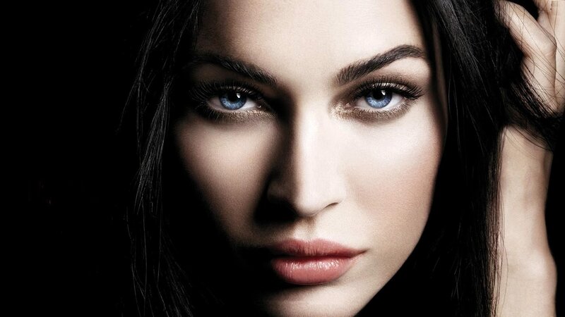 woman with blue eyes