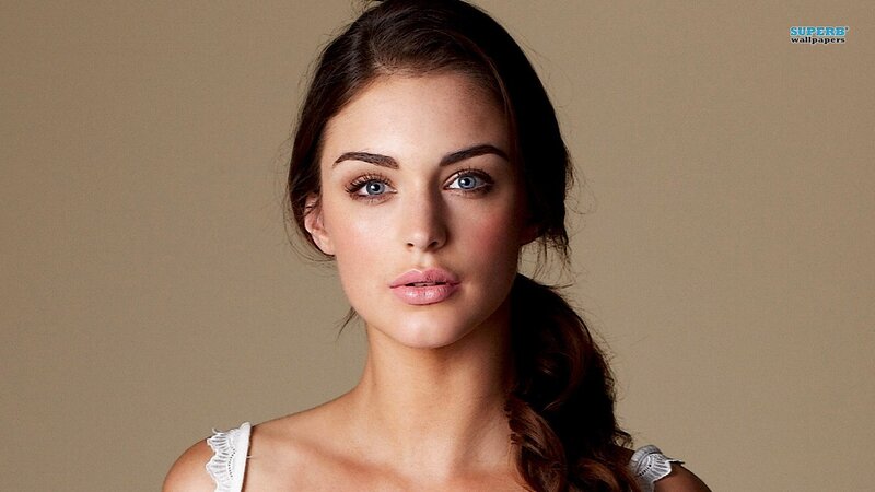 woman with blue eyes