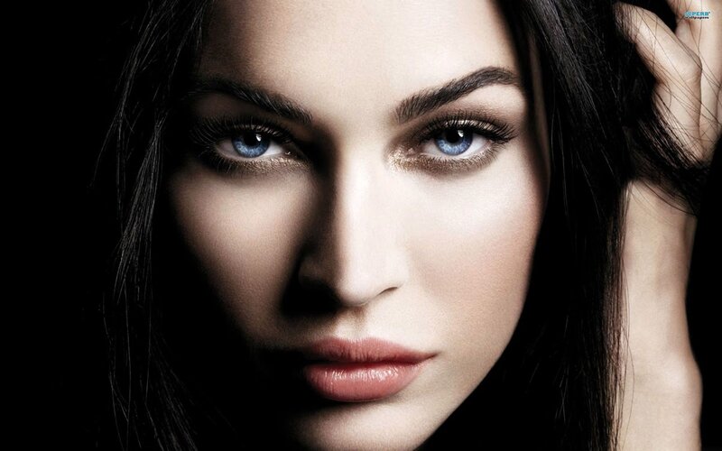 woman with blue eyes