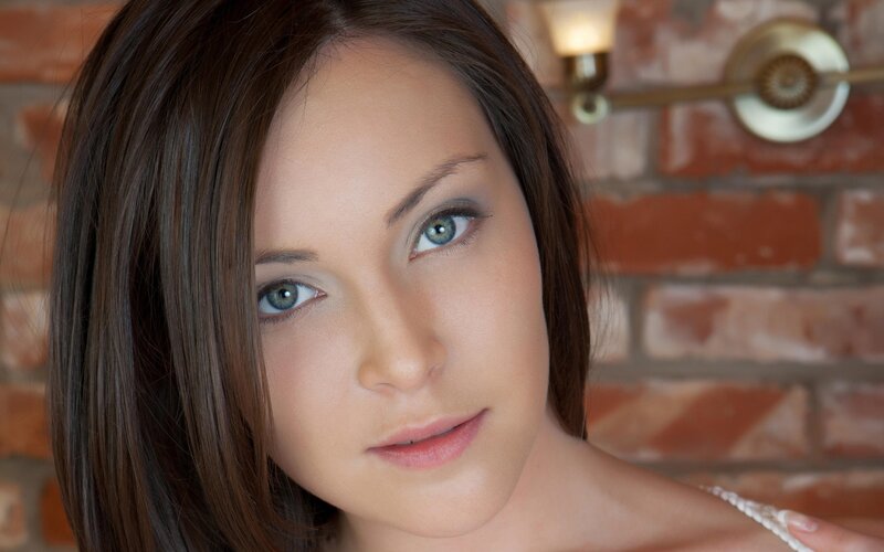 woman with blue eyes