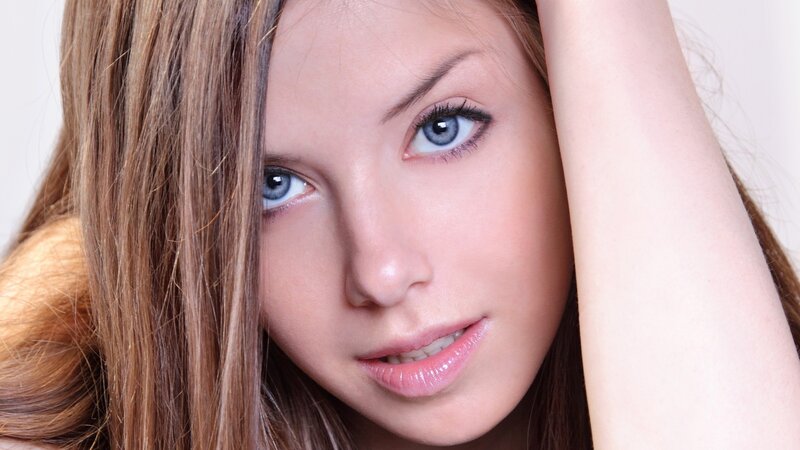 woman with blue eyes