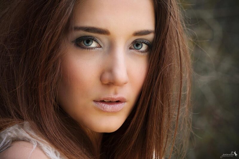 woman with blue eyes