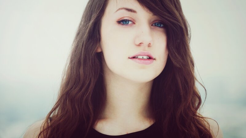 woman with blue eyes