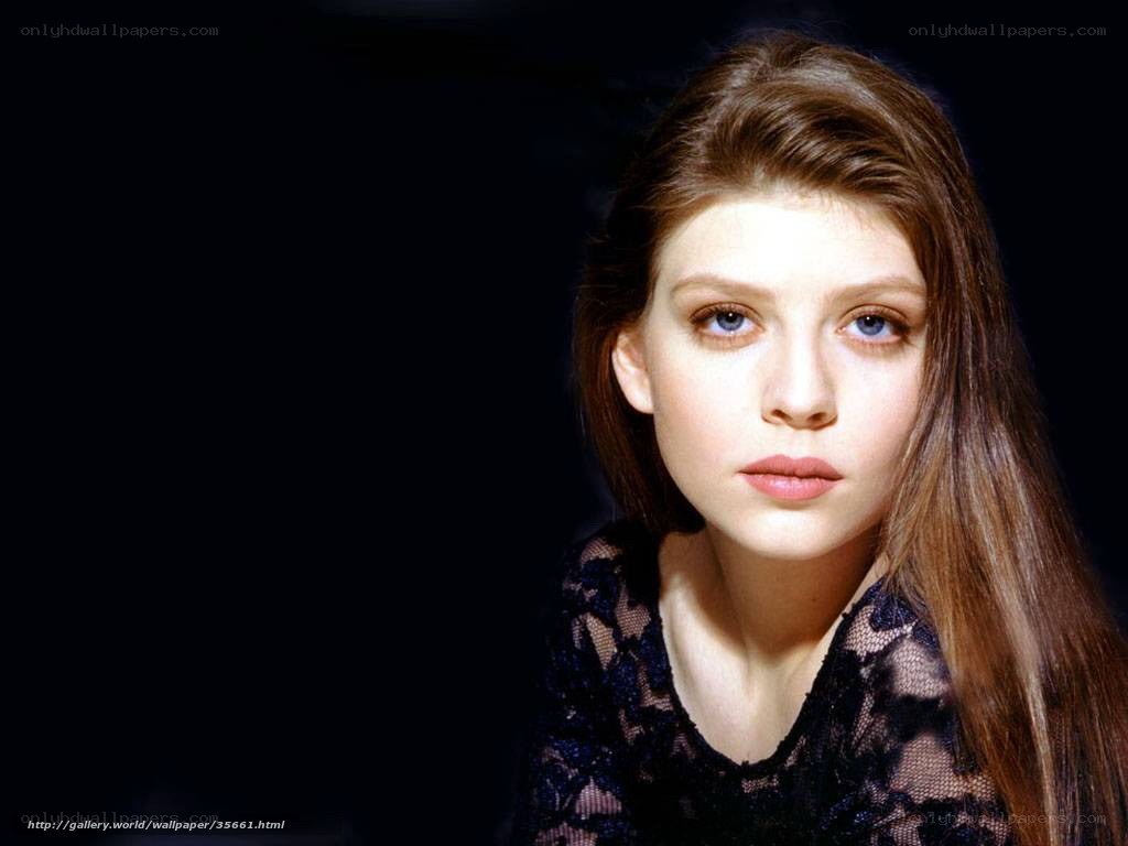 woman with blue eyes