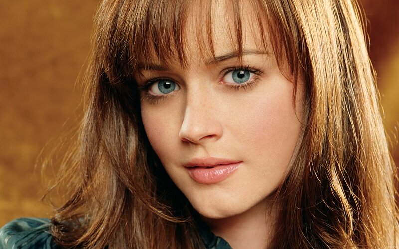 woman with blue eyes