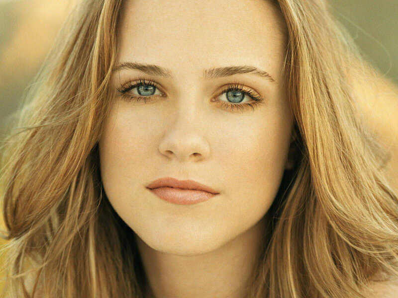 woman with blue eyes