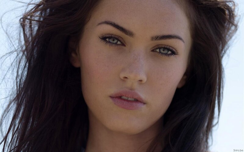 woman with blue eyes