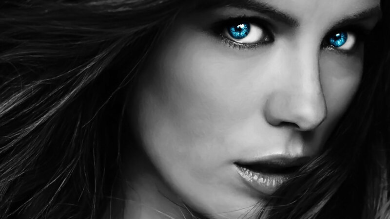 woman with blue eyes