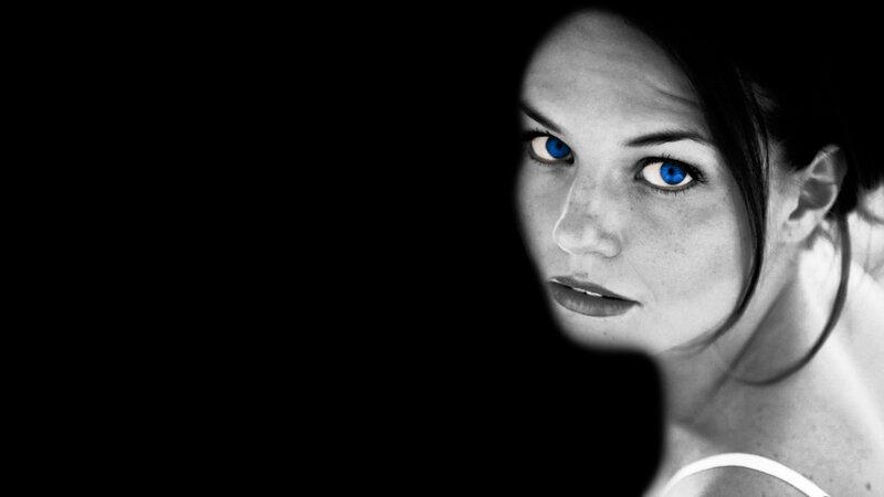 woman with blue eyes
