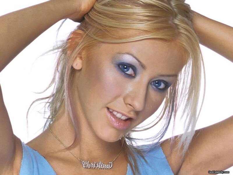woman with blue eyes and blonde hair