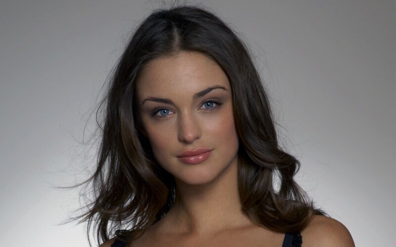 woman with blue eyes and dark hair