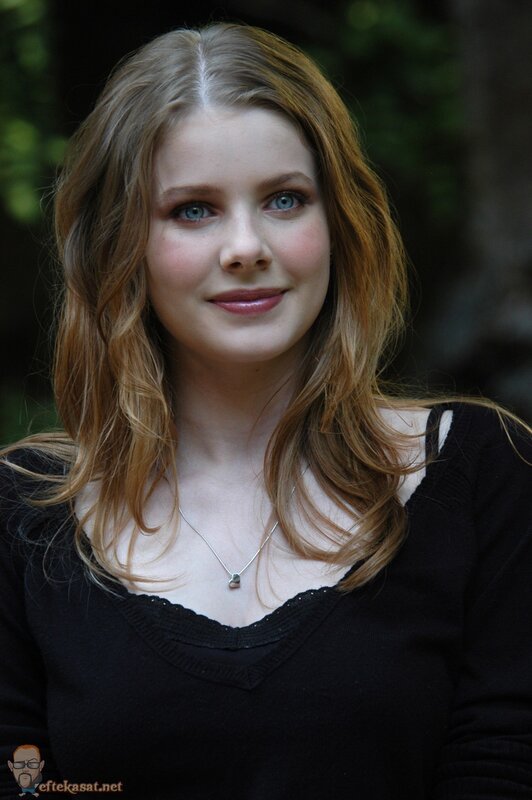 woman with blue eyes and red hair