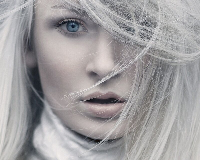 woman with blue eyes and white hair
