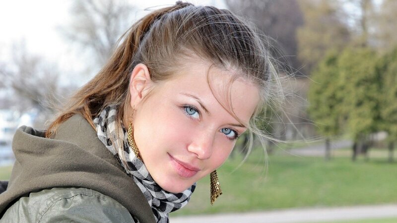 Woman with Blue Eyes — Green, Calm, Spring
