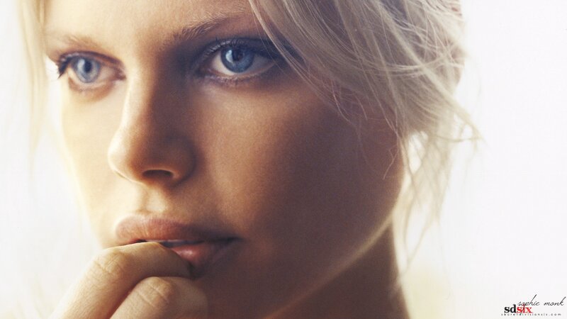 woman with blue eyes in close-up