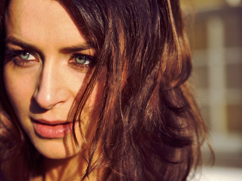 woman with blue eyes in sunlight