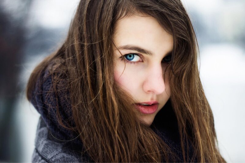 woman with blue eyes in winter