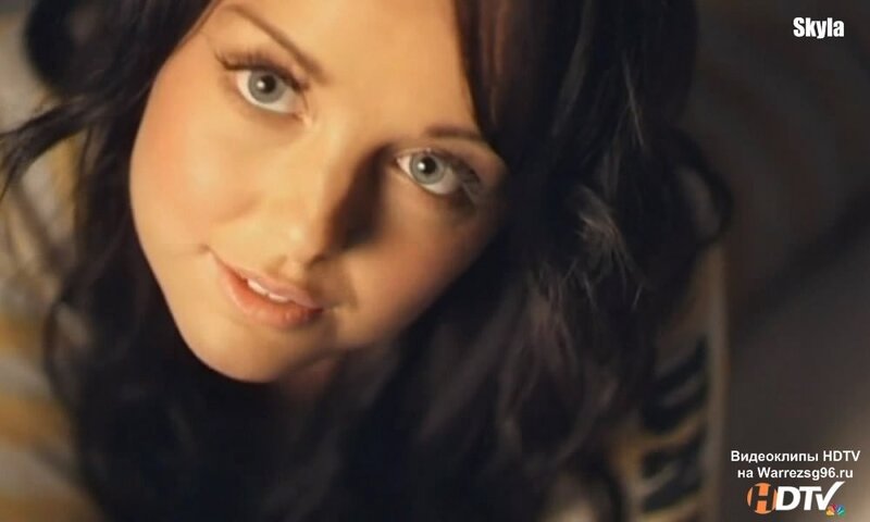 woman with blue eyes looking up