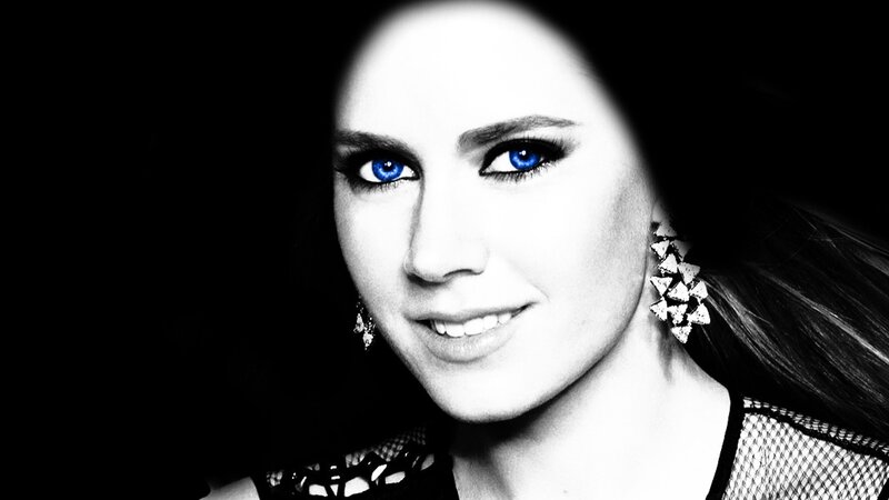 woman with blue eyes portrait