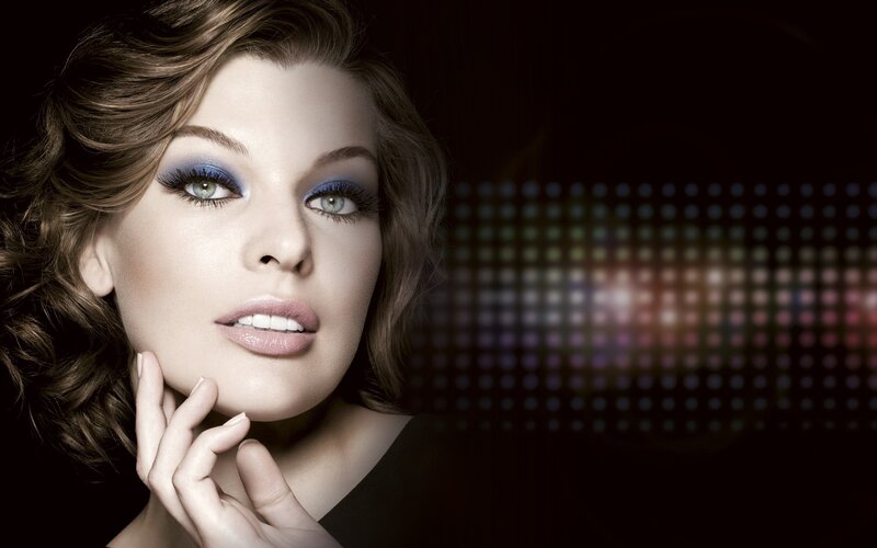 woman with blue eyeshadow