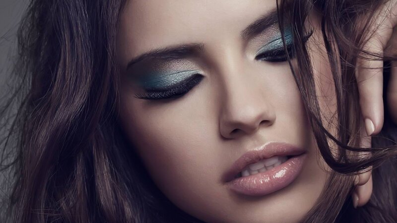 woman with blue eyeshadow