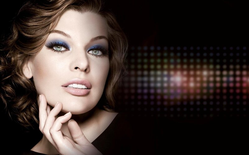 woman with blue eyeshadow