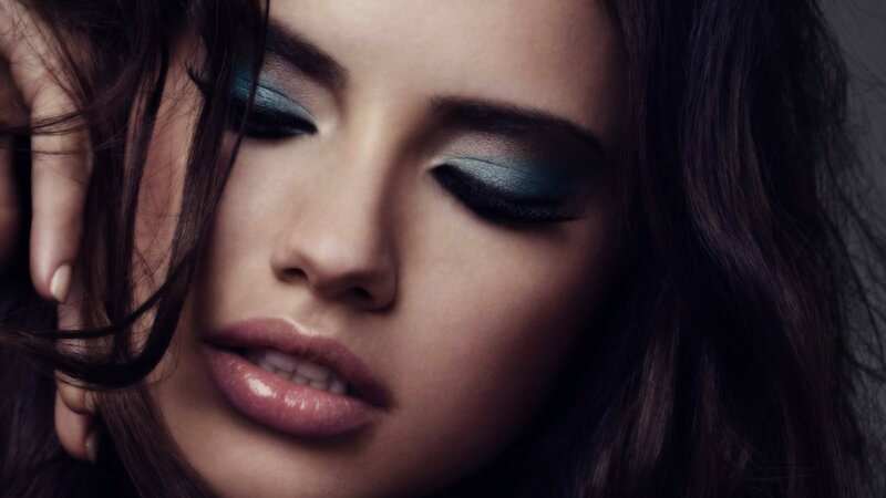 woman with blue eyeshadow