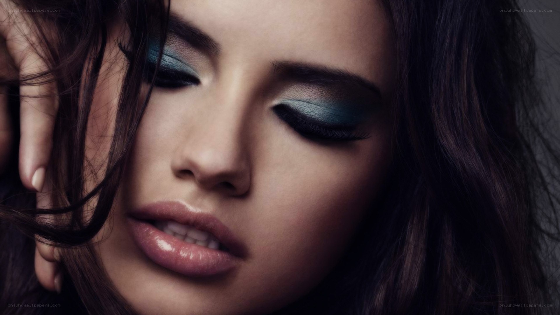 woman with blue eyeshadow