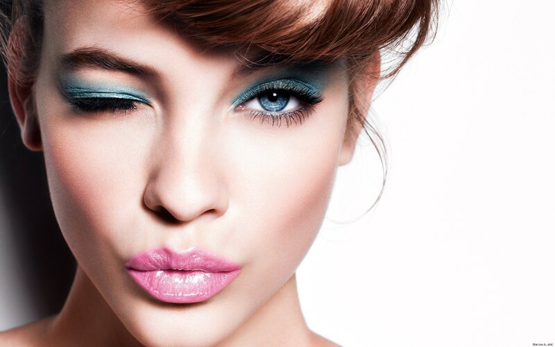 woman with blue eyeshadow
