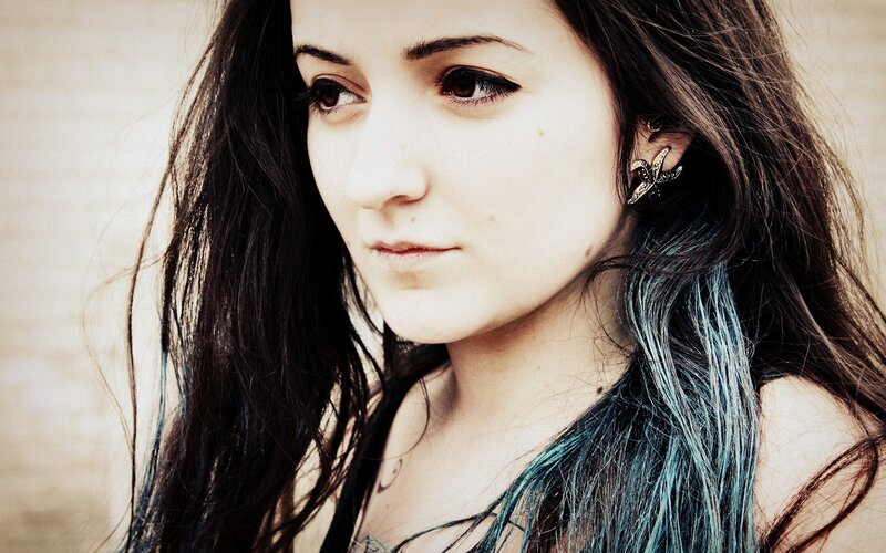 woman with blue hair